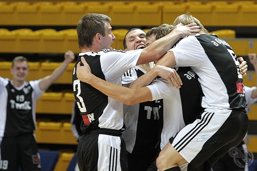 Единоличное лидерство Единоличное лидерство