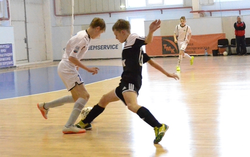 Продолжаются юношеские баталии Продолжаются юношеские баталии