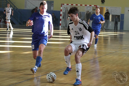 Дубль сохранил лидерство