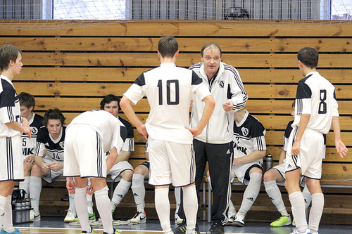 Ничья с основным преследователем Ничья с основным преследователем