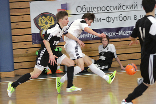 В погоне за лидером В погоне за лидером