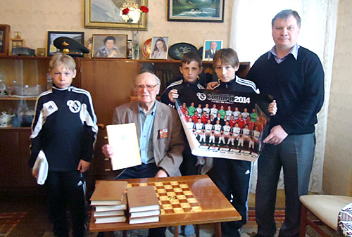 Традициям верны Традициям верны