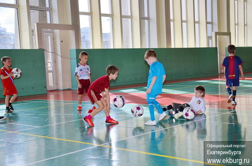 Завтра приступаем к занятиям Завтра приступаем к занятиям