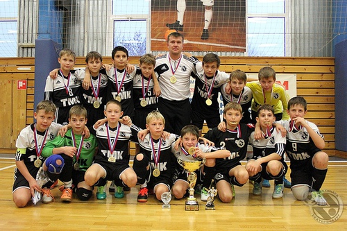 «ВИЗ-2002» - обладатель Кубка «ВИЗ-Синара» «ВИЗ-2002» - обладатель Кубка «ВИЗ-Синара»