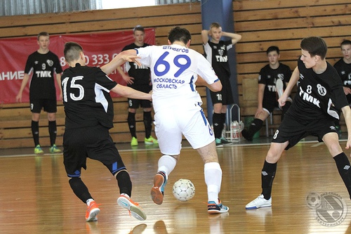 Начинается Первенство России среди команд Первой лиги Начинается Первенство России среди команд Первой лиги