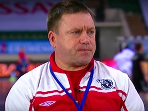 Уверенно удерживали нить игры