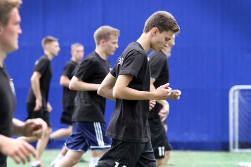 Дублеры приступили к работе (Фото)