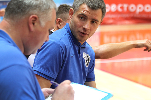 Нужно, засучив рукава, работать дальше