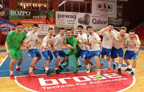 Юниорская сборная России отправилась в Испанию Юниорская сборная России отправилась в Испанию