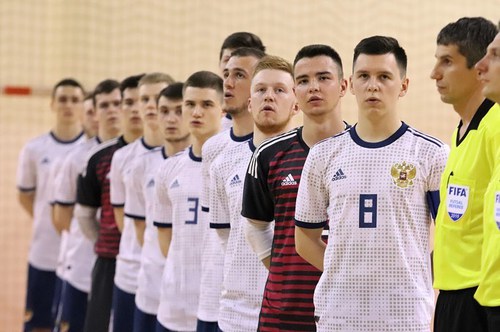 Две победы сборной России U-19
