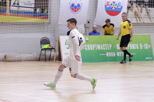 Старшие юноши - в полуфинале Старшие юноши - в полуфинале