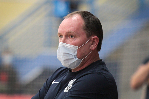 Гнули свою линию Гнули свою линию