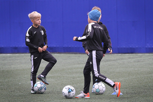 Объявляется донабор мальчиков 2011 г.р. в школу "ВИЗ". Объявляется донабор мальчиков 2011 г.р. в школу "ВИЗ".