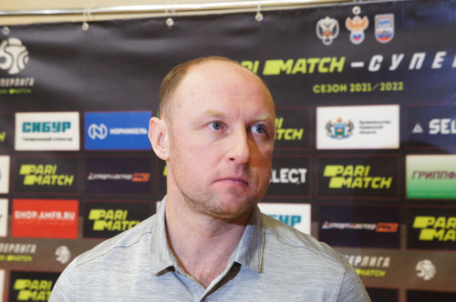 Не опускали рук и гнули свою линию Не опускали рук и гнули свою линию