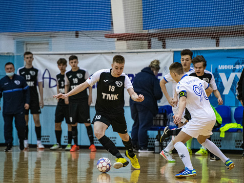 Младшие юноши «Синары» вышли в «Финал четырех» Юниорлиги U-16 Младшие юноши «Синары» вышли в «Финал четырех» Юниорлиги U-16