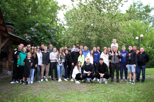 «Синара» ушла в отпуск «Синара» ушла в отпуск