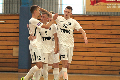 Синара провела товарищеские матчи с Тюменью Синара провела товарищеские матчи с Тюменью