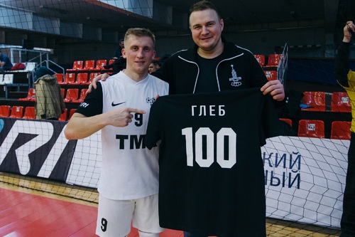 На покорение 100 выездов ушло ровно 16 лет На покорение 100 выездов ушло ровно 16 лет