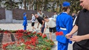 «Синара» возложила цветы к мемориалу воинам, погибшим во время Великой Отечественной Войны