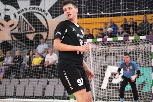 Обидно, что не смогу помочь команде в следующем туре Обидно, что не смогу помочь команде в следующем туре