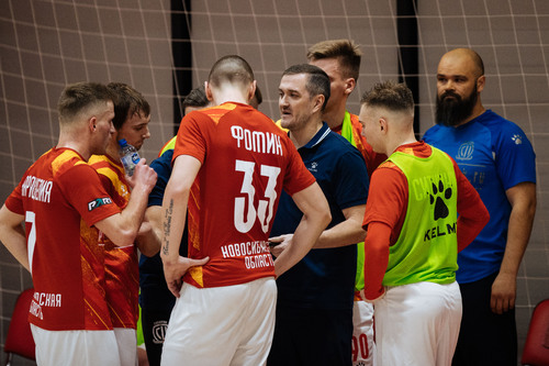 Так играть при своих болельщиках нельзя Так играть при своих болельщиках нельзя