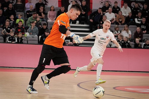 Фотоотчет первого матча Синара – Кристалл