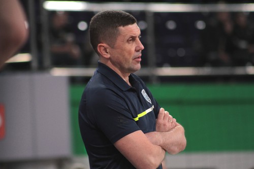 Соперник сегодня играл лучше, чем вчера Соперник сегодня играл лучше, чем вчера