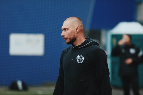 Стараемся играть в атакующем стиле Стараемся играть в атакующем стиле