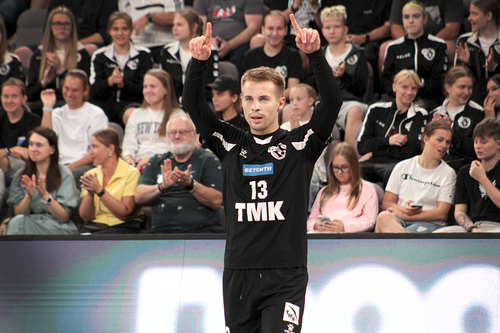 То, что я вернулся, не значит, что пришёл сюда ничего не делать То, что я вернулся, не значит, что пришёл сюда ничего не делать